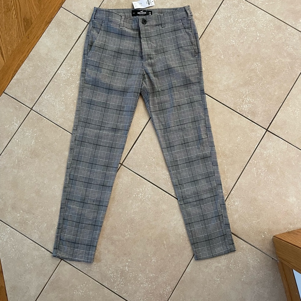 Hollister 28 x 30 pants